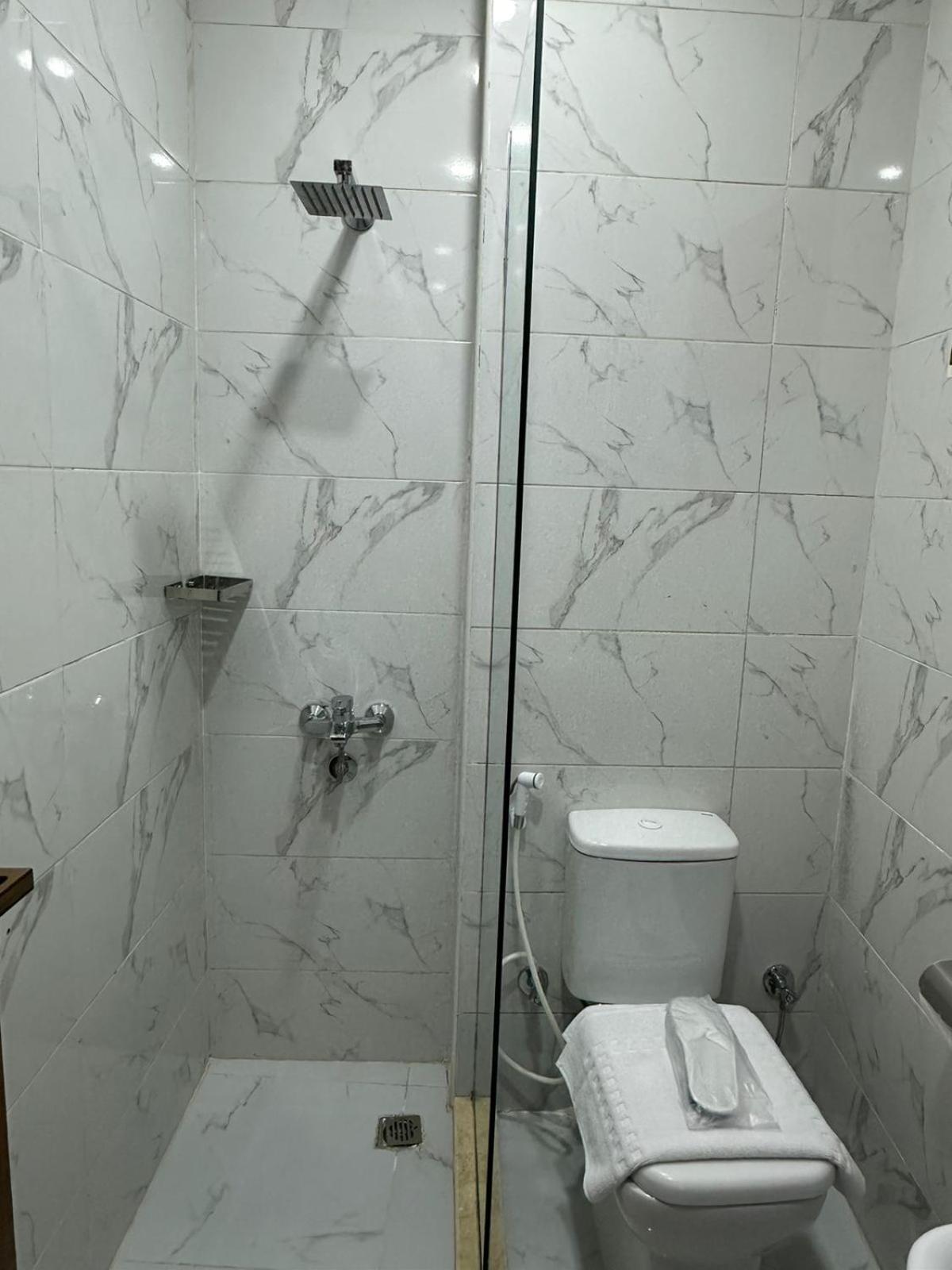 Prince Pyramids Inn Kafrat al Jabal Exterior foto