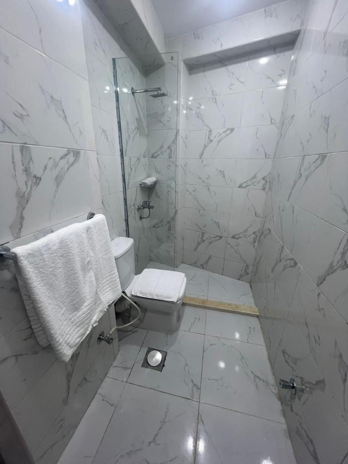 Prince Pyramids Inn Kafrat al Jabal Exterior foto